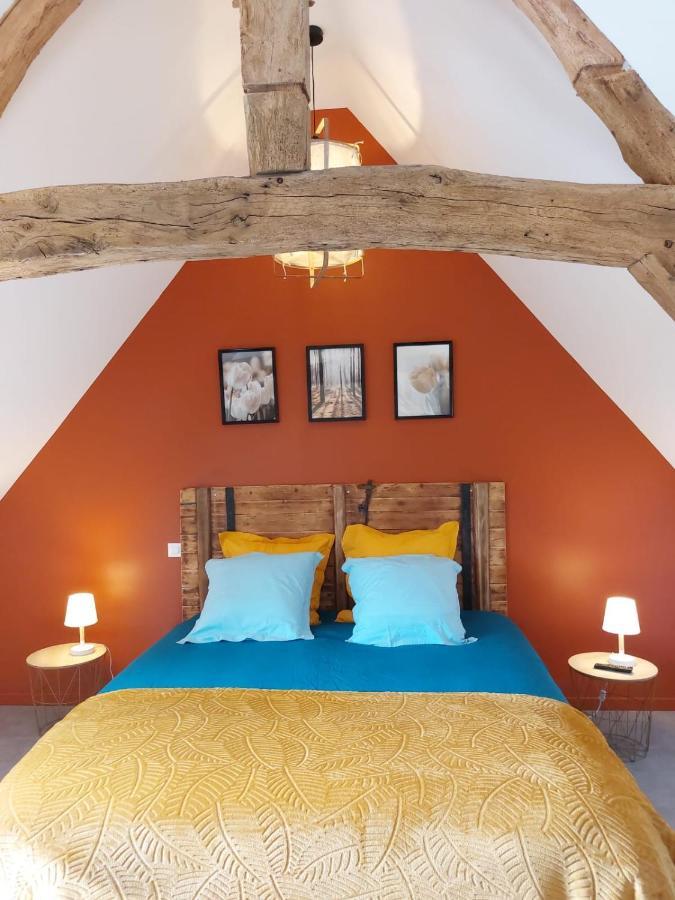 Les Clématites, maison de campagne. Boissy-les-Perche Extérieur photo